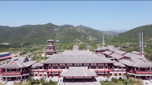 秉承傳統建筑優勢 匠造精品文旅工程 山西一建承建的太山景區綜合服務區項目通過竣工驗收