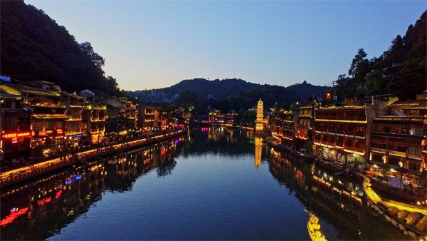 如何把古建筑村落打造成標桿型旅游景點