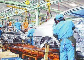 比亞迪不止是做汽車,電池半導(dǎo)體都是行業(yè)榜首,還日產(chǎn)口罩500萬只